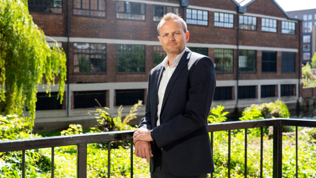Dave-Broadbent-R3