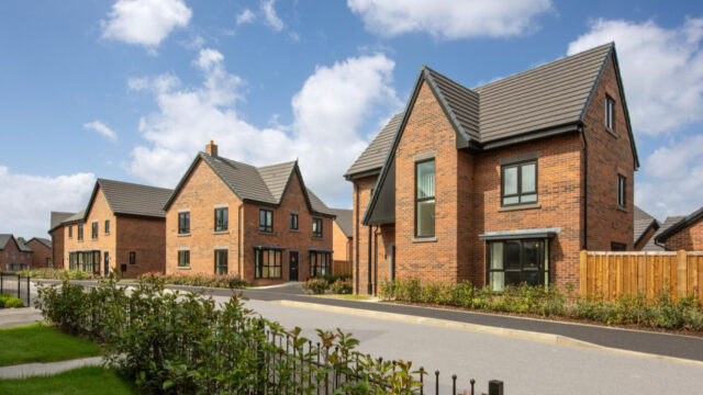 005-BellwayManchester_HopwoodMeadows_External_Smaller