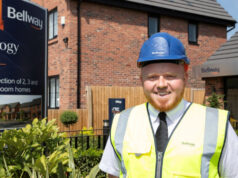 Bellway site manager in Tyldesley recognised with Pride in the Job award