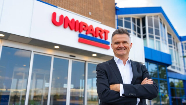 Darren-Leigh-CEO-Unipart-2_edited111